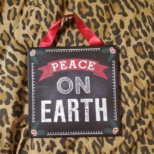 Peace on Earth Sign NWOT